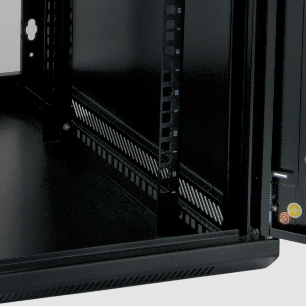 Rack Tech WRH6406V - 6RU 600w 450d Vented Door - Image 3